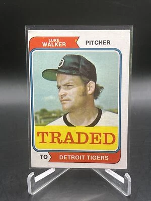 1974 Topps 612T Luke Walker   Detroit Tigers  Baseball Card EX-NM - Image 1 of 2