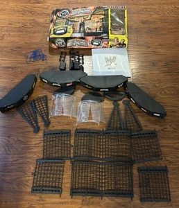 Jakks Pacific 2004 WWE Hardcore Elimination Chamber Set mit Box NICHT KOMPLETT! - Bild 1 von 13
