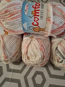 King Cole Comfort Cheeky Chunky. 400g. Beautiful Soft Yarn. Peach Fizz - Picture 1 of 4