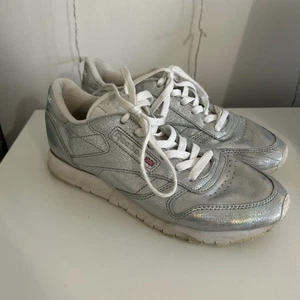 Reebok Silver Glitter Trainers Size 5 - Picture 1 of 5