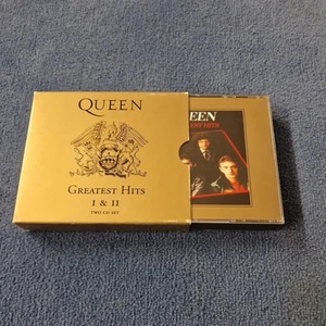 2xCD Queen Greatest Hits I & II FAT JEWEL CASE, SLIPCASE Parlophone - Bild 1 von 1