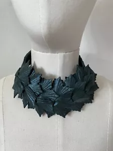 Natalia Brilli ‘Stars’ Shiny Forest Green Leather Necklace Pendant Ribbon Ties - Picture 1 of 12