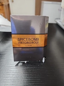 Viktor & Rolf SPICEBOMB EXTREME Eau de Parfum .05fl.oz/1.5ml - Picture 1 of 2