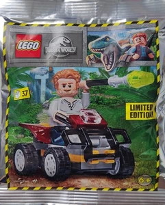 LEGO Jurassic World Owen with Jet Pack and Raptor Foil Pack Paper Bag Set 122328 - Picture 1 of 1