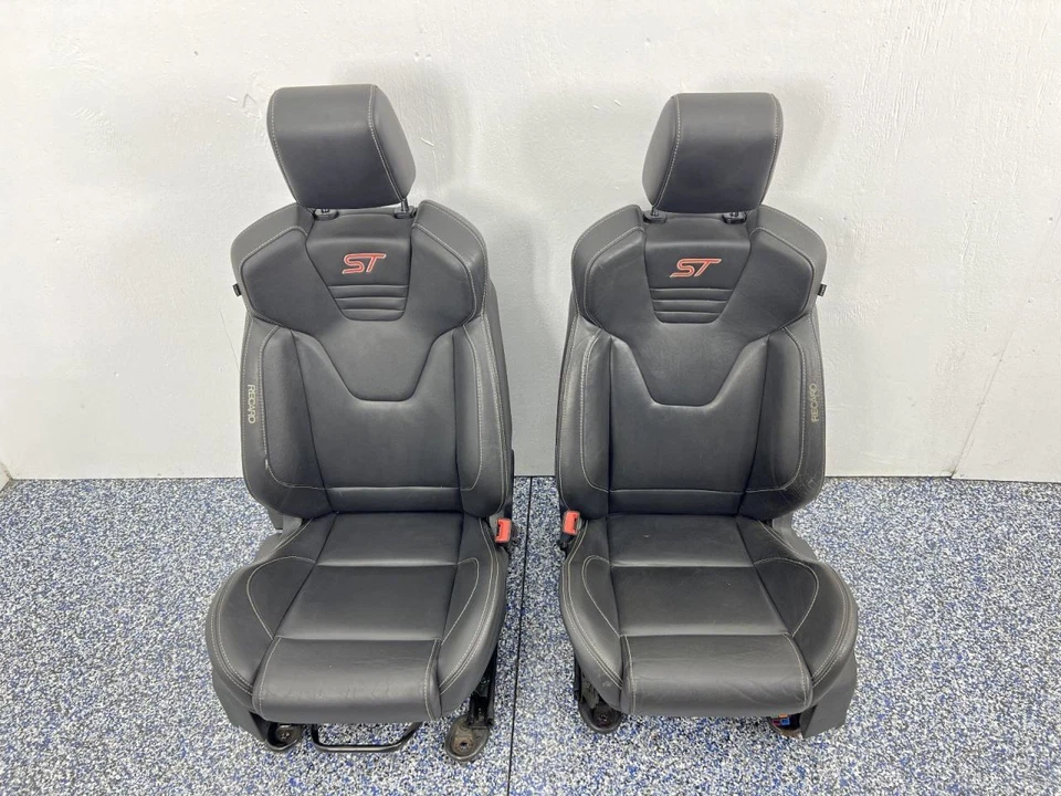 2014 Ford Focus ST Recaro Black Leather Front Bucket Seats Hatchback  FWD 898341 Foto 1 de 4