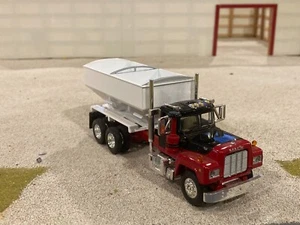 custom DCP 1/64 MACK R model dry fertilizer tender truck - Picture 1 of 7