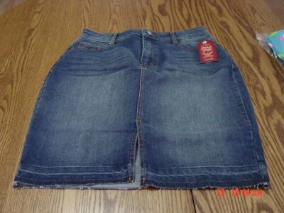 Falda lápiz vaquera azul para mujer de Faded Glory Foto 1 de 4