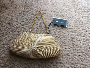 Super Sweet Volum Gold Diamente Ruched Clutch Occasion Bag (8) - Picture 1 of 10
