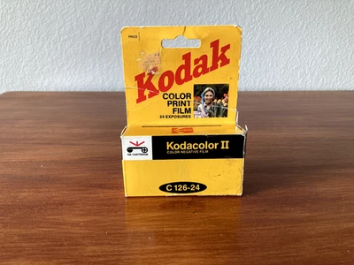 Cartucho de película Kodacolor II 126 1984 vintage caducado 24 exp C126 color negativo Foto 1 de 4
