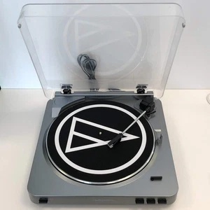Audio Technica AT-LP60 Stereo Record Player - Picture 1 of 4