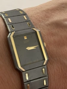 Vintage SEIKO 2C20 5630 Grey Gunmetal Women Tank Watch Quartz Gold Rectangle - Picture 1 of 10