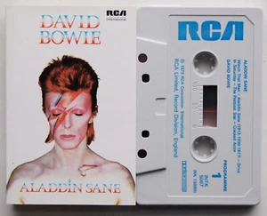 DAVID BOWIE - ALADDIN SANE (RCA INTK5067) 80s EUROPE CASSETTE REISSUE BLUE PRINT - Picture 1 of 3