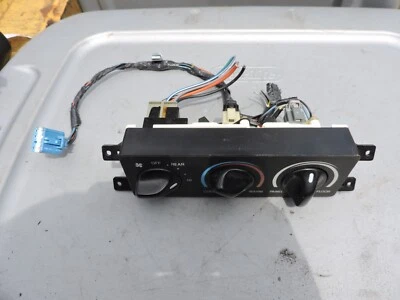 1999-04 LLINCOLN НАВИГАТОР ТЕМПЕРАТУРЫ ПЕРЕКЛЮЧАТЕЛЬ КЛИМАТ-КОНТРОЛЯ YL1H19E764AA - Изображение 1 из 3