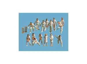 Peco Cricket Team (15 figures) for OO Gauge Model Railway (5300) - Picture 1 of 1