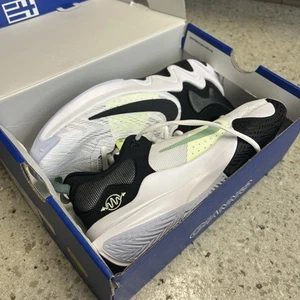 Nike Giannis Immortality 2 Big Kids Basketball Shoes GS White Size 7Y DQ1943-101 - Bild 1 von 11