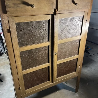 CAJA FUERTE PARA TARTAS ALTAS TEMPRANAS DE COLECCIÓN Foto 1 de 4