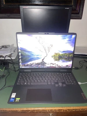 Lenovo IdeaPad Gaming 3 15ARH05 15,6" (16GB, AMD Ryzen 7 4800H, 512GB SSD + 1TB - Immagine 1 di 3