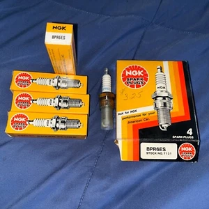 Vintage NGK Spark Plugs 4 Pack BPR6ES BRAND NEW UNUSED OEM - Picture 1 of 3