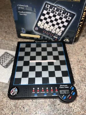 Excalibur Deluxe Electronic Chess Game. - Image 1 of 4