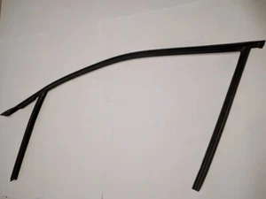 Genuine BMW E46 Window channel guide rubber. Complex shape by mirror. Passenger - Bild 1 von 11