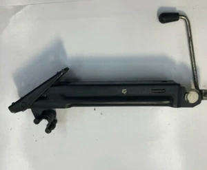 Audi 80 cupé convertible conector 895011031A - Imagen 1 de 3