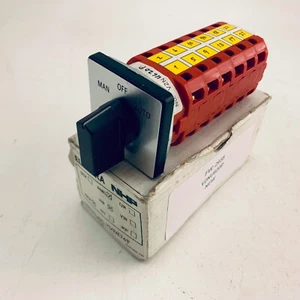 NHP V2N-U6-20P ELEKTRA Rotary changeover switch, panel mounted MAN/OFF/AUTO - Picture 1 of 3