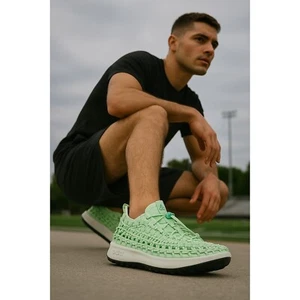 Nike ACG Watercat+ Vapor Green/Barely Green Water Shoes Unisex Size 7 FN5202-300 - Picture 1 of 10
