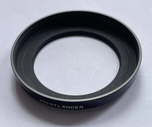 Voigtlander SL II 20/3.5 Wide Angle Camera Lens Metal Hood Shade LH-20 - Picture 1 of 2