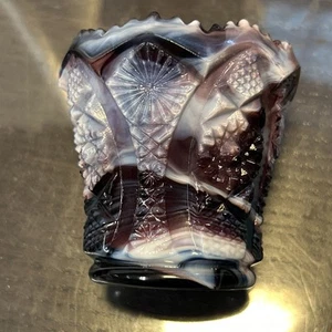 Porta stuzzicadenti in vetro imperiale viola scorie arte vetro porta votivo 2,5" x 2,5" - Foto 1 di 7