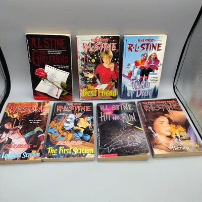 Lot of 7 Fear Street Paperbacks R.L Stine Vintage Horror Teen Fear Park 1 & 2 Foto 1 de 4