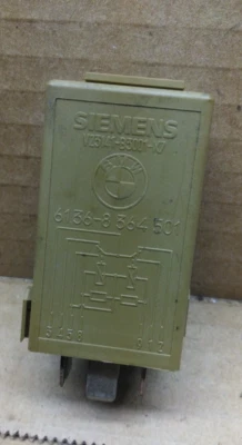 2000-2003 2006-2010 BMW M5 - Relay 8384505 - Image 1 of 3