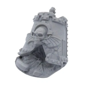 DESTROYED TITAN SHIN GUARD TERRAIN SCENERY WARGAMING RPG - Picture 1 of 5