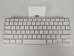 Apple iPad Keyboard Dock Model A1359 | iPad 1st, 2nd, 3rd Gen | Untested - Picture 1 of 2