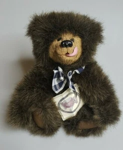 Vtg KIMBEARLY'S ORIGINALS WILLIE 9” JOINTED BEAR PLUSH W/TAG 1E/2185 - Picture 1 of 8