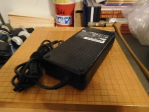 GENUINE HP AC ADAPTER 230W HSTNN-DA12 19.5V 11.8A 609946-001 608432-003 - Picture 1 of 4