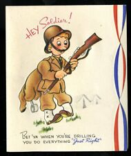 Soldat militaire patriotique vintage de la Seconde Guerre mondiale avec fusil en relief carte de vœux inutilisée