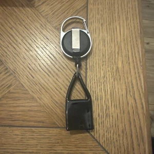 LIGHTER LEASH CLIP. FITS 99% Of LIGHTERS WORLDWIDE! - Picture 1 of 2