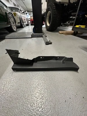 ✅ 14-19 OEM Porsche 718 981 Cayman Panel de ajuste de pilar C trasero derecho negro Foto 1 de 3