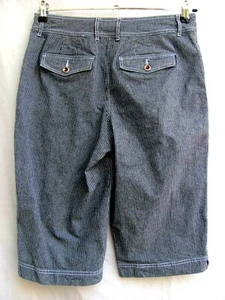 CHICO'S..PIN STRIPED..GRAY & WHITE..DENIM..CAPRI..JEANS / PANTS..sz 12 - Picture 1 of 4