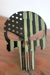 Punisher flag trailer hitch cover black and army green - Picture 1 of 4