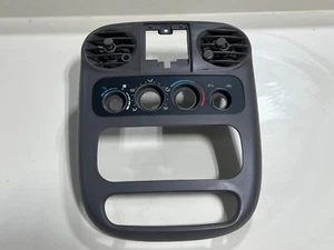 Chrysler PT Cruiser 2001 2005 tablero radio bisel climático panel de ajuste ventilaciones bronceado OEM - Imagen 1 de 3