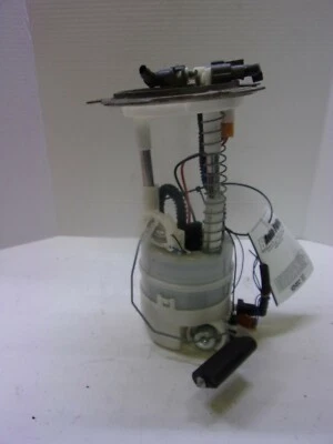 NISSAN ROGUE 2011-2013 Fuel Pump Pump Assembly; (QR25DE, 2.5L) Foto 1 de 2