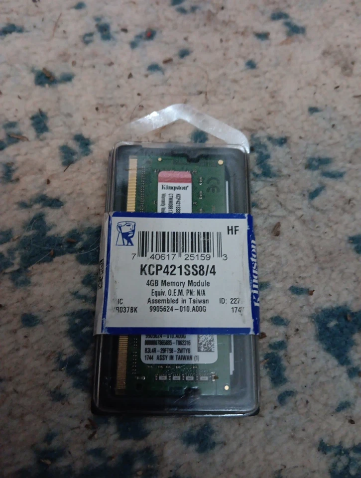 Kingston Technology KCP421SS8/8 260-Pin 8 GB SO-DIMM DDR4 Memory Module - Image 1 of 4