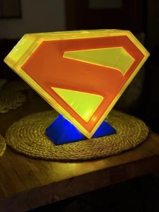 Superman LED Light up Popcorn Bucket CINEMA EXCLUSIVE NEW Cineworld - Imagen 1 de 1
