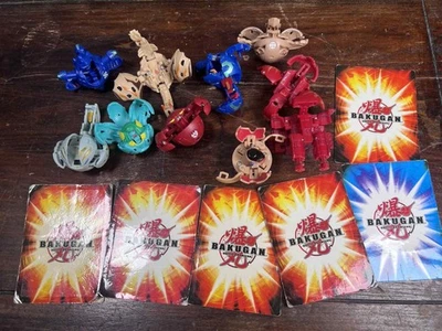 Lote de 10 Bakugan Brattle Brawlers con 4 cartas de puerta y 2 cartas de habilidad LEER DESC Foto 1 de 3