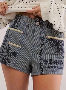 FREE PEOPLE Shorts Flower In My Pocket Embroidered Shorts Blue Large RRP £140 - Picture 1 of 9