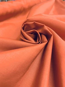 Koralle Uni Fester Stoff Polyester Baumwolle 45" Kleid Handwerk Tischdecke Futter - Bild 1 von 1