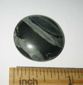 25mm HAND POLISHED NATURAL ISUA STONE CABOCHON GREENLAND (OLDEST STONE) 5.7g *1 - Picture 1 of 3