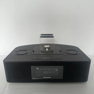Philips AJ7260D/79 - Dual Dock With Triple Charging Clock Radio AM/FM - Picture 1 of 6