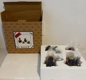 Bearfoots Jeff Fleming Schwarzbär Figuren #50479 Beartivity III Krippe Resin - Bild 1 von 3